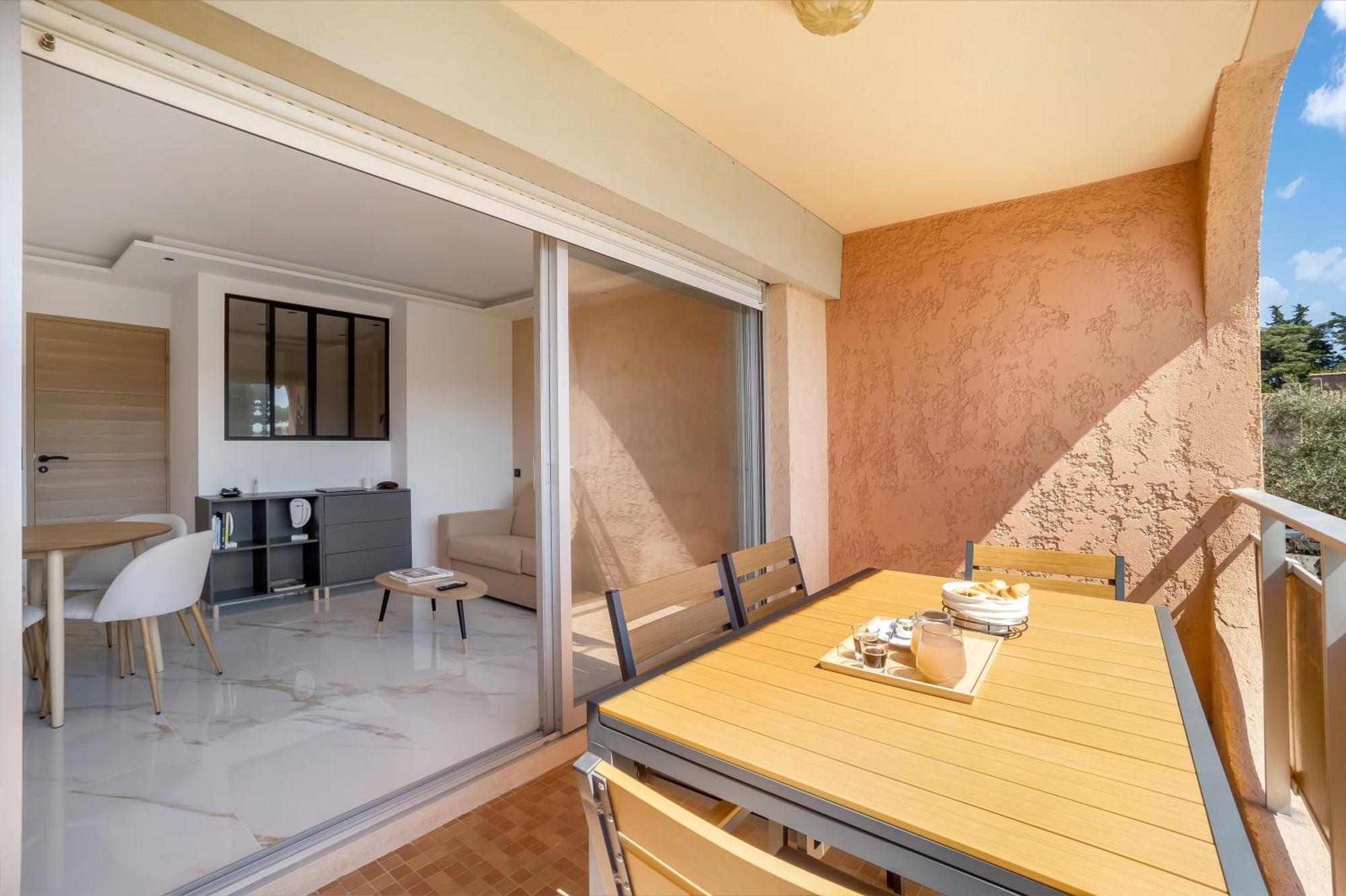 Eden Azur - Residence Hoteliere Golfe-Juan Exterior photo